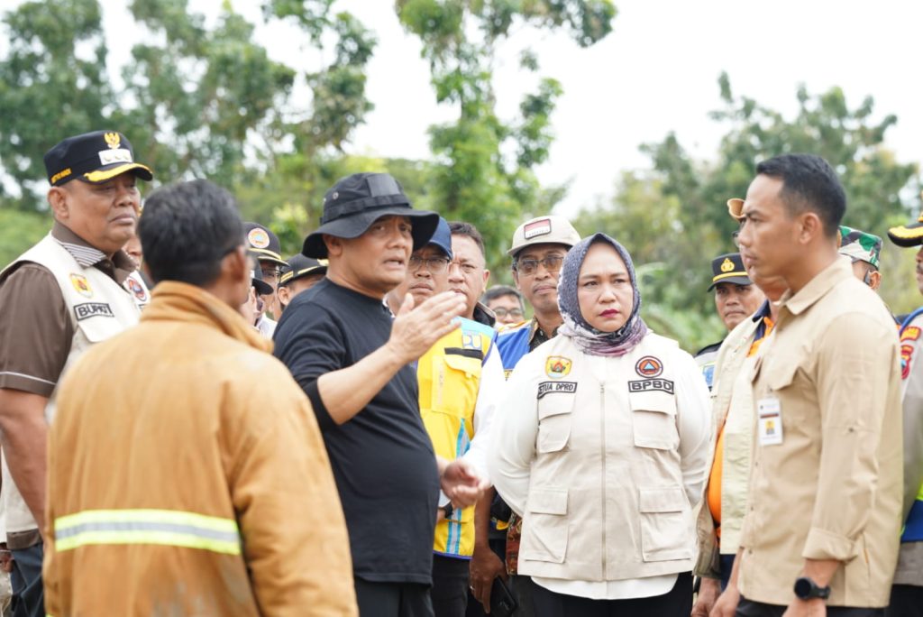 Gubernur Jateng Tinjau Tanggul Tinanding